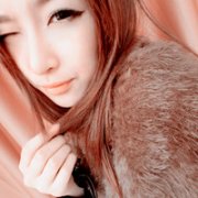 阿宝色QQ女生头像-爱情要怎么拼凑出来