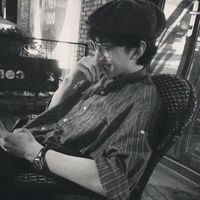 帅气黑白的男生头像