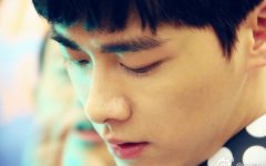 帅气的简单李易峰图片