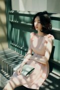 最新文艺气质女生皮肤
