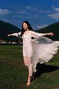 复古的个性女生清纯皮肤
