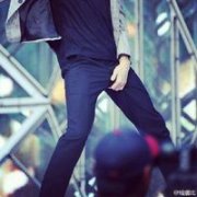 灿烈简单的帅气头像
