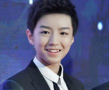 王俊凯帅气的清新图片