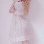 粉色系的唯美女生头像