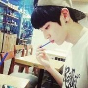 青春男生个性头像_时尚范儿的男生