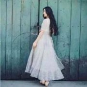 清新气质女生头像:故事未完你就走了