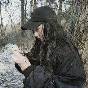 “就像小孩子浪够了总要回家。”