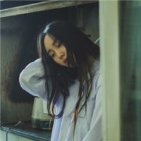 心情长发飘飘女生头像 不过潜水倒是很爽哇