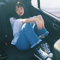 心情长发飘飘女生头像 不过潜水倒是很爽哇