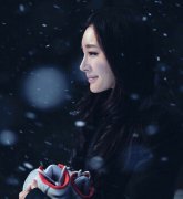 2016最新杨幂皮肤图片_杨幂最新机场街拍2016