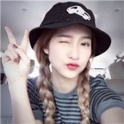 女生头像阳光这么好,真想和你跑一跑