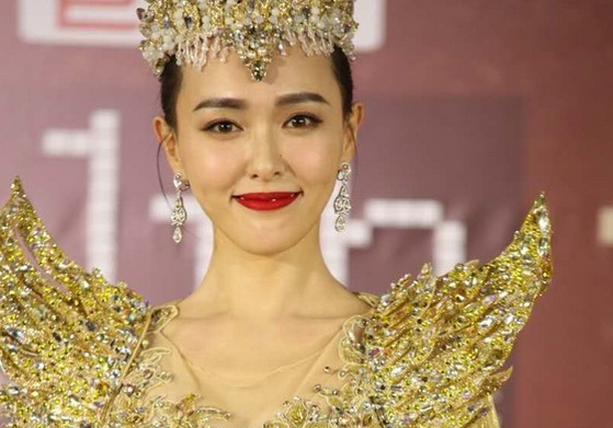 【2016唐嫣金鹰女神照片】鹰节唐嫣彩排的照片