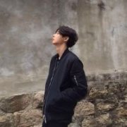 总是会冷眼相对 qq男生头像