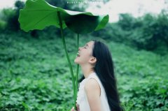 女孩的恋夏意境素材图片