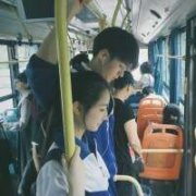 不言语情侣头像 以为陪伴能让时光走的缓慢