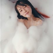 2012意境唯美头像-有点舍不得,过去的你和我