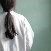 人的精神仰赖是件奇妙的事女生头像