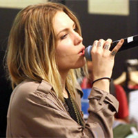 ҥҡŮ Skylar Grey