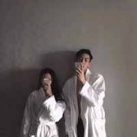女人，你这是在玩火  情侣头像