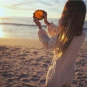 女生头像海边唯美背影 文字qq头像女生