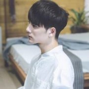 白衬衫少年男头像 qq头像男生黑白
