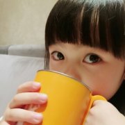 韩小野萌娃图片 小四月韩小野最新照片