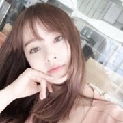 夹缝的瑰丽 qq女生头像