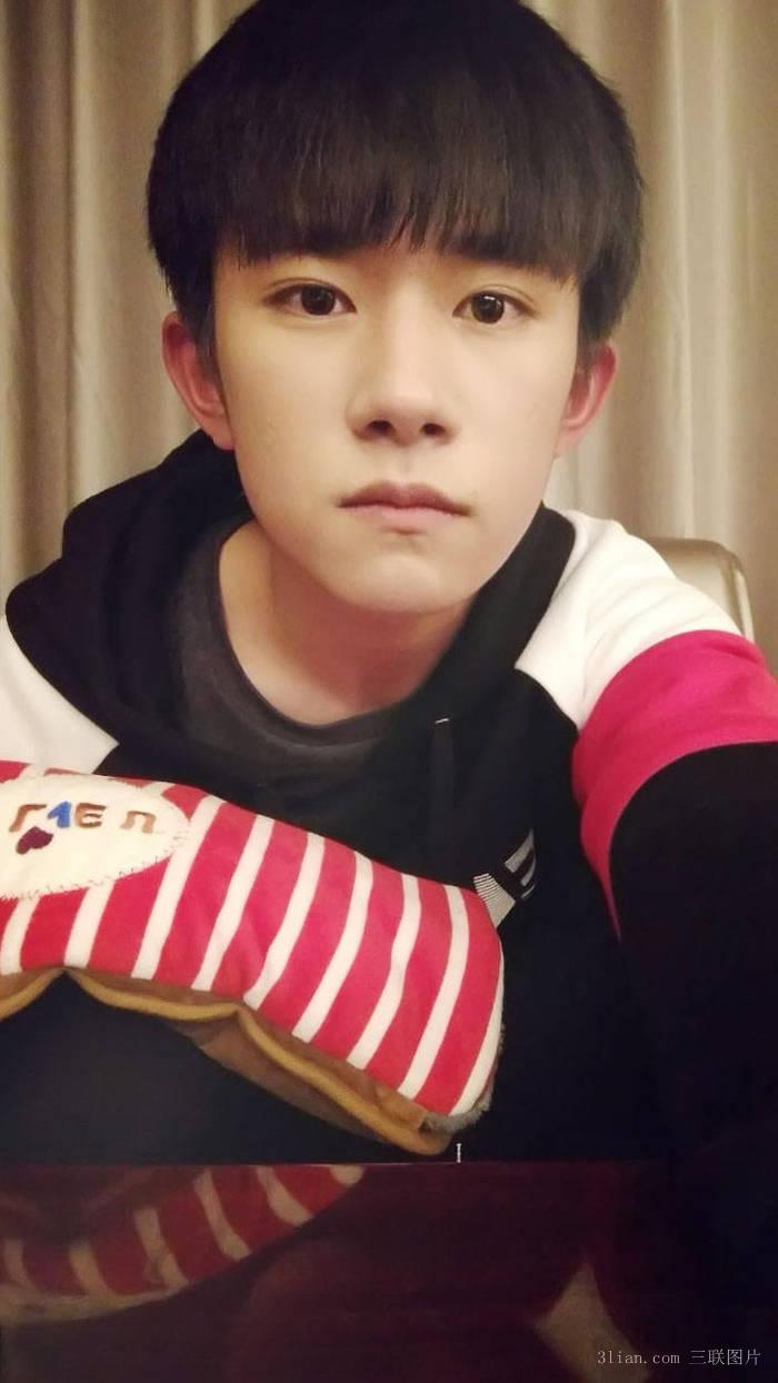 易烊千玺1128十六岁生日快乐图片 易烊千玺图片最帅图片