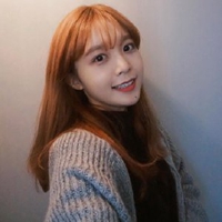 一个人面对所有 微信女生头像