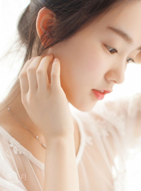 qq唯美女生小清新淡雅皮肤：择其所爱，爱其所择