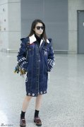 张雪迎下衣失踪秀美腿 清新笑容元气十足
