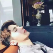 男生简单气质头像 干净的圈子规律的生活中意的人