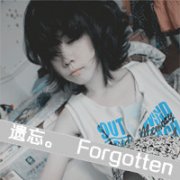 非主流唯美阿宝色女生头像:打打闹闹,伪装自己是坚强的