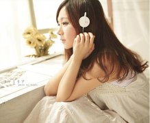 美妙的旋律耳机控欧美女生图片 怪莪近视没看清人心