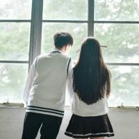 落落大方才会招人喜 情侣头像