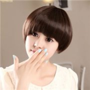 有人说有勇气剪短发的妹子 女生头像
