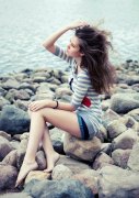欧美浪漫海边霸气女生图片 飛蛾撲火只因它愛得太深