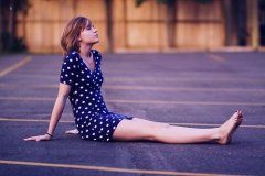 非主流伤感欧美女生个性美图 我很好不吵不闹不炫耀