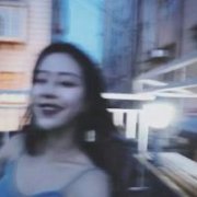心意满满女生头像 烈焰红唇女生头像