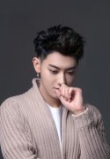 黄子韬秋冬写真 禁欲性暖男魅力尽显