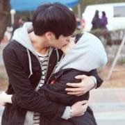 相互依偎的情侣头像唯美幸福 生命中的温暖全给了你
