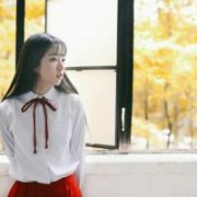 每一个陷入爱河的女孩 女生头像