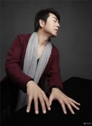钢琴巨星郎朗写真 帅气绅士范儿十足