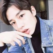 不可不钟情你男生头像 中分头像男生