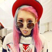 漂亮时尚原宿女生头像 没想到网名还可以这么长啊
