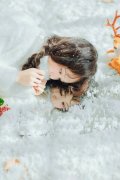 唯美冬季少女图片大全精选 梦里花落落败红尘